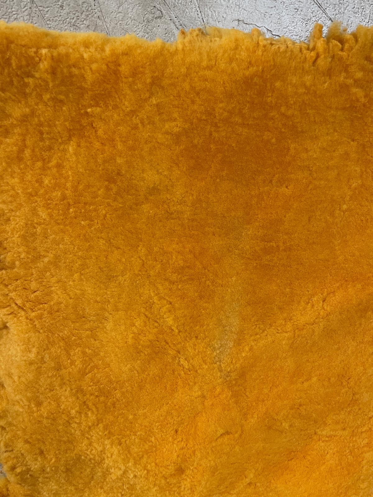 Luxurious Bark-Tanned Sheepskin Shearling Rug - Natural & Real Fur TEXANTACK