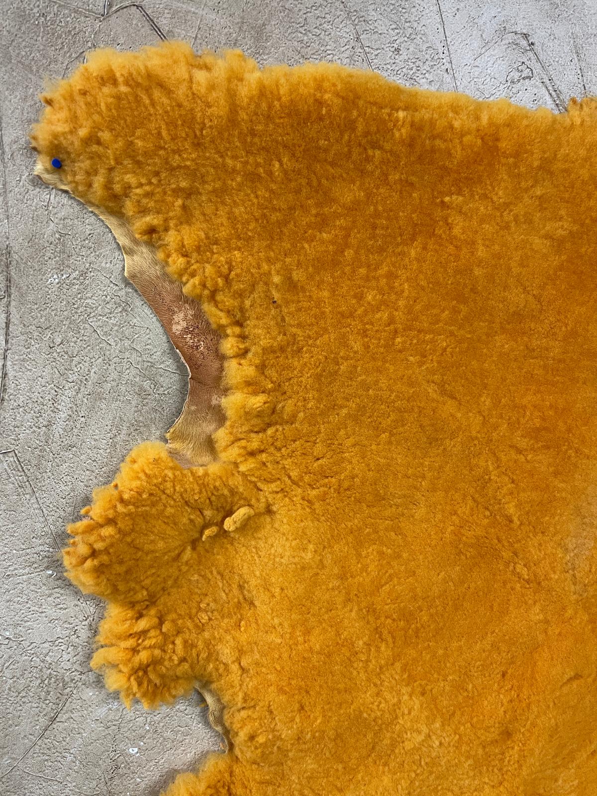 Luxurious Bark-Tanned Sheepskin Shearling Rug - Natural & Real Fur TEXANTACK