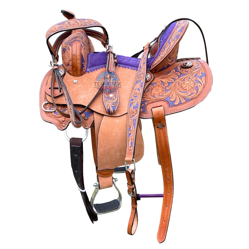 Handcrafted Western Saddle – 100% Genuine Leather with Floral Tooling &amp; Silver Conchos