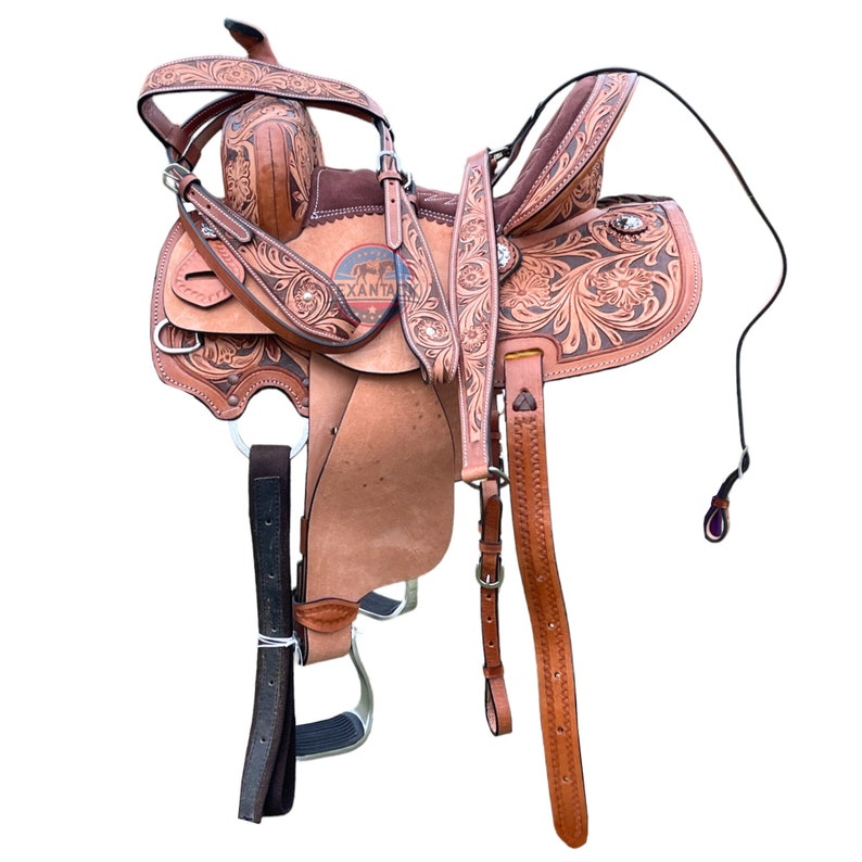 Handcrafted Western Saddle – 100% Genuine Leather with Floral Tooling &amp; Silver Conchos